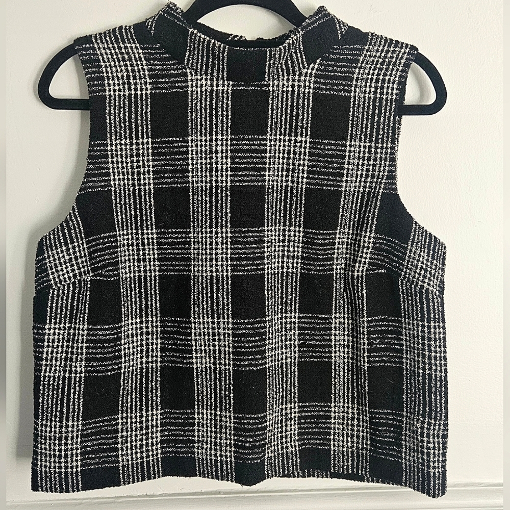 3/$40 🛍MATTESON Boucle  Top Size Medium